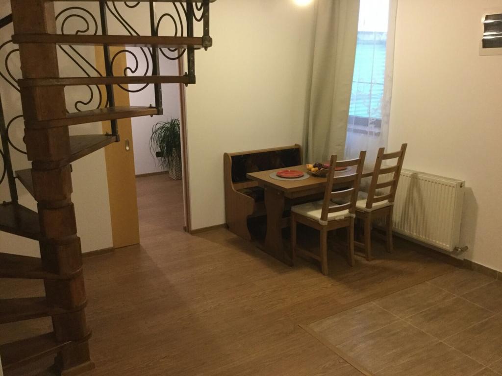 Old City House Brasov Phòng bức ảnh